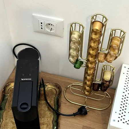 Stylish Seaside With Garden & Gulf Views * Triest