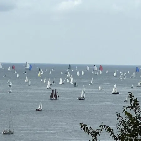 Stylish Seaside With Garden & Gulf Views Apartment Triest