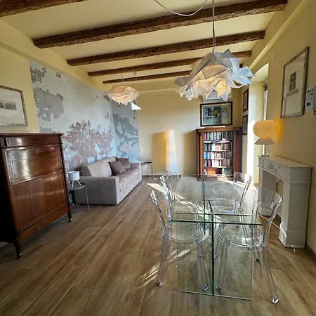 Stylish Seaside With Garden & Gulf Views Apartment *