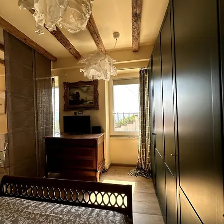Stylish Seaside With Garden & Gulf Views アパート