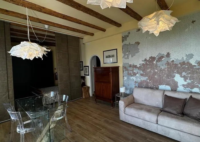 Stylish Seaside With Garden & Gulf Views Apartman Trieszt